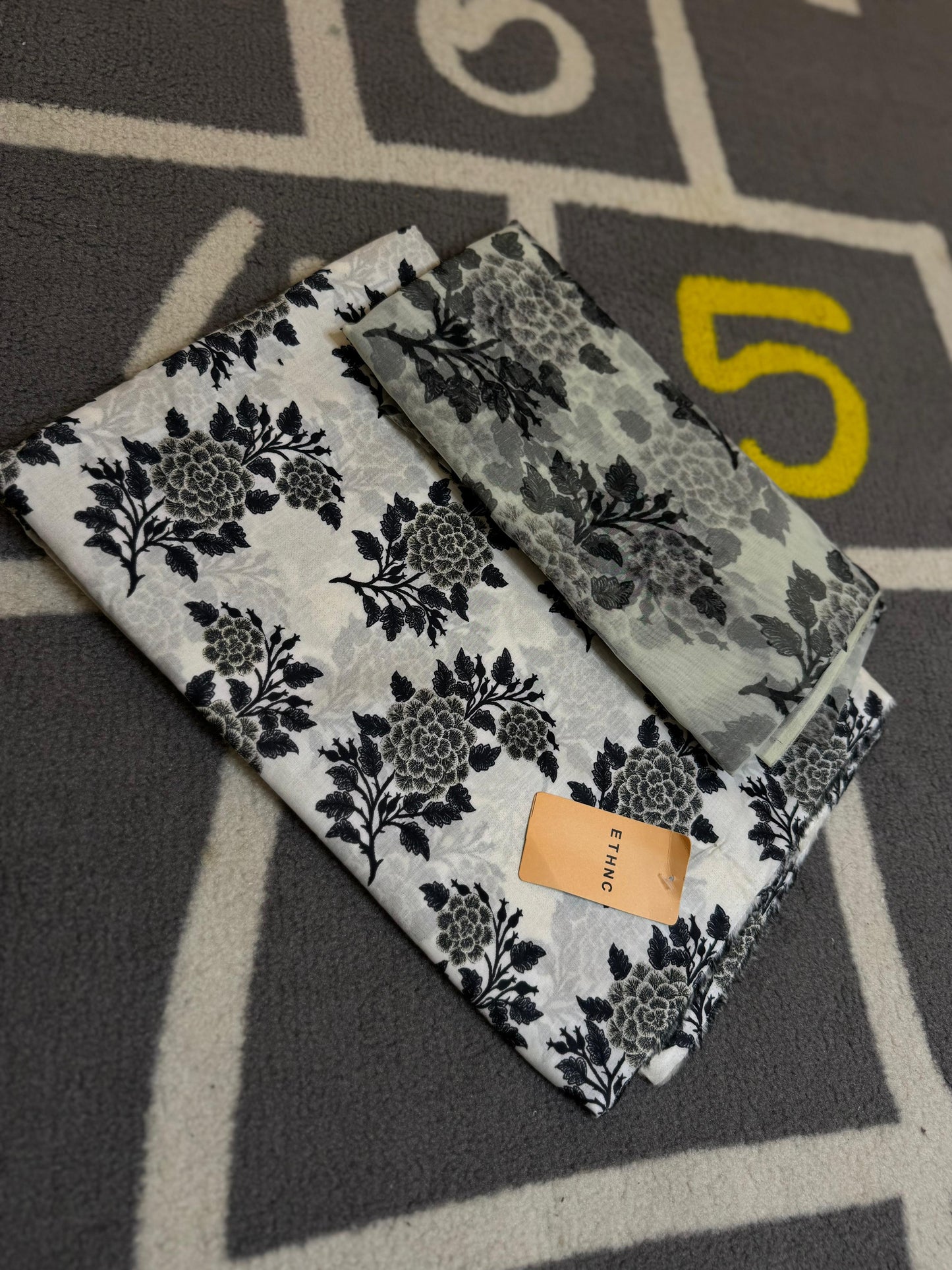 Black & White Floral 3 piece with Organza Dupatta